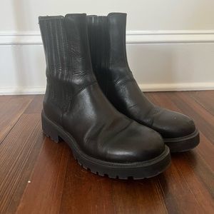 Vagabond black lug sole boots 38